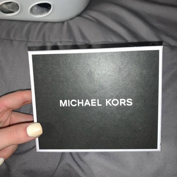Michael Kors Billfold Wallet - Picture 3 of 3